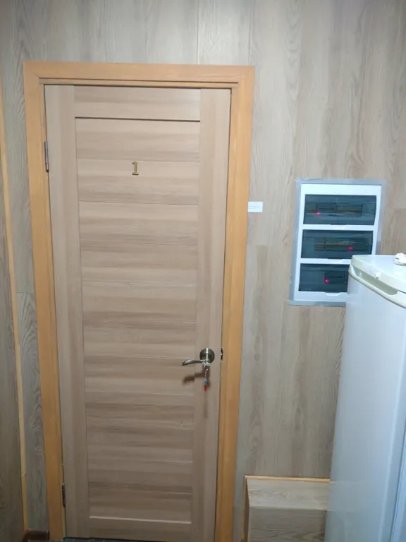 Комната в уютном теплом в доме с парковой и видеонаблюдением