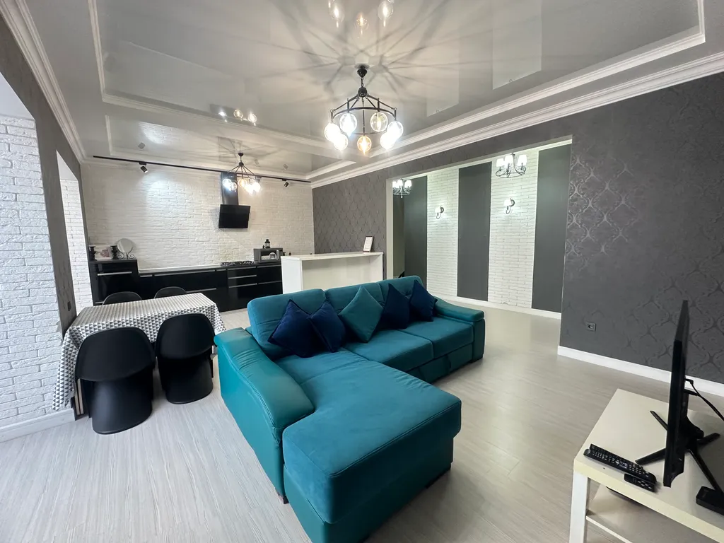 Уютная и комфортная 2-комнатная квартира у теннисного центра