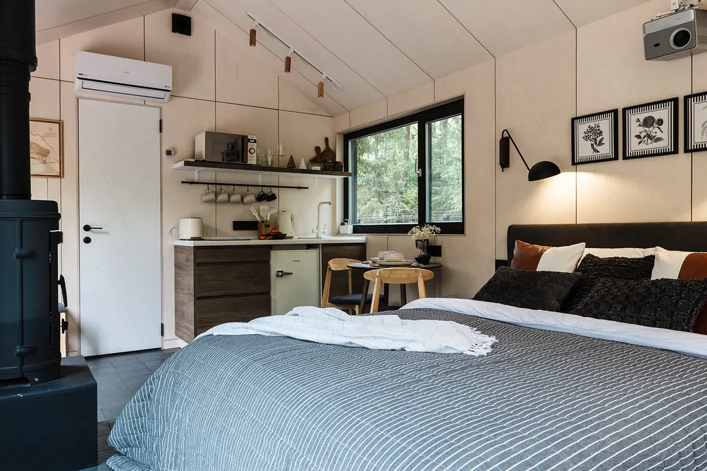 Коттедж Дом с ванной у панорамного окна в хвойном лесу by Lynwood — Вырица