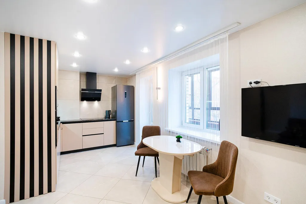 Квартира Двухкомнатный люкс — аренда посуточно в Омск