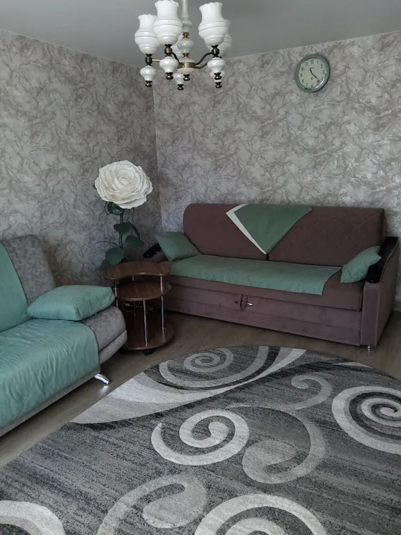 Уютная квартира в Юго-западном районе с видом на Спасо-Яковлев монастырь