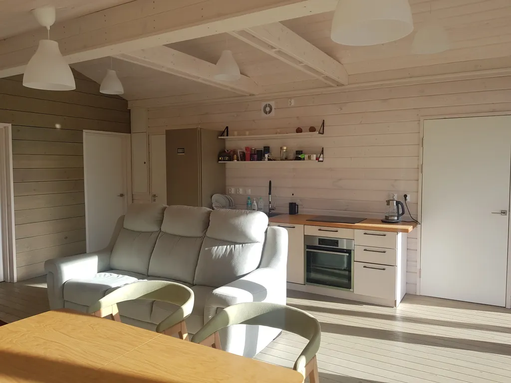 Коттедж Очень уютный, тёплый и красивый дом с витражным остеклением — Введенская Слобода