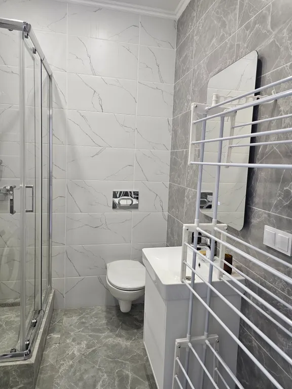 Абсолютно новая квартира в центре с видом на горы