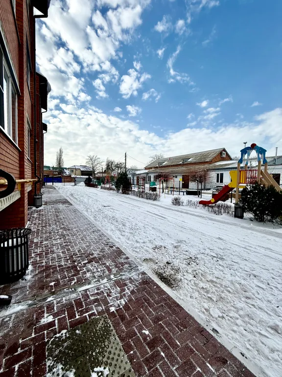 Уютная квартира в самом сердце Ейска с видом на пруд, в 15 минутах от Каменки