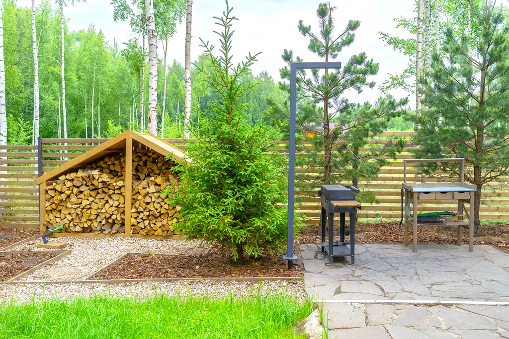 Домик с видом на лес