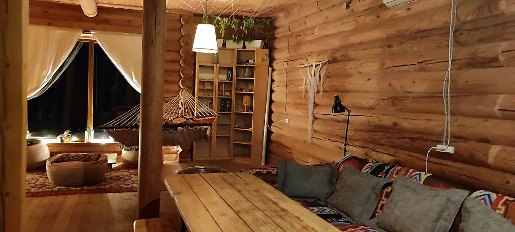 Коттедж Коттедж Просторный сруб с гамаком, камином и баней — Мезмай