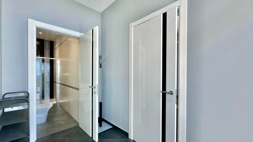 Дом с видом на горы и море