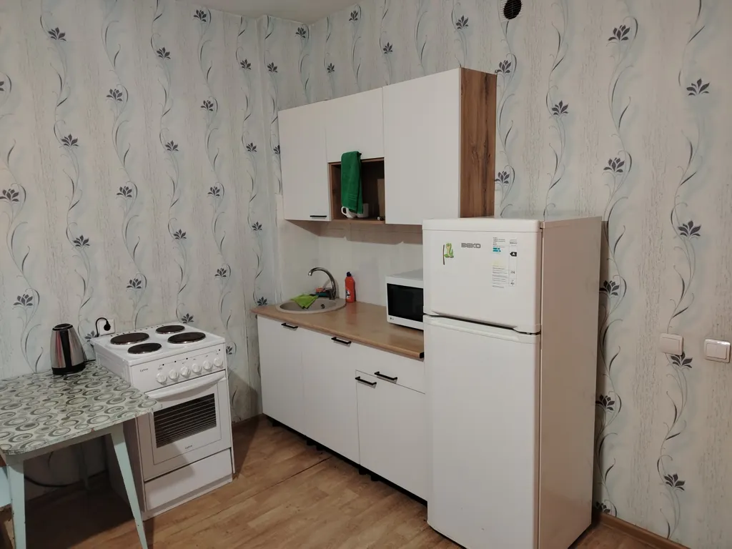 Хорошая студия с балконом