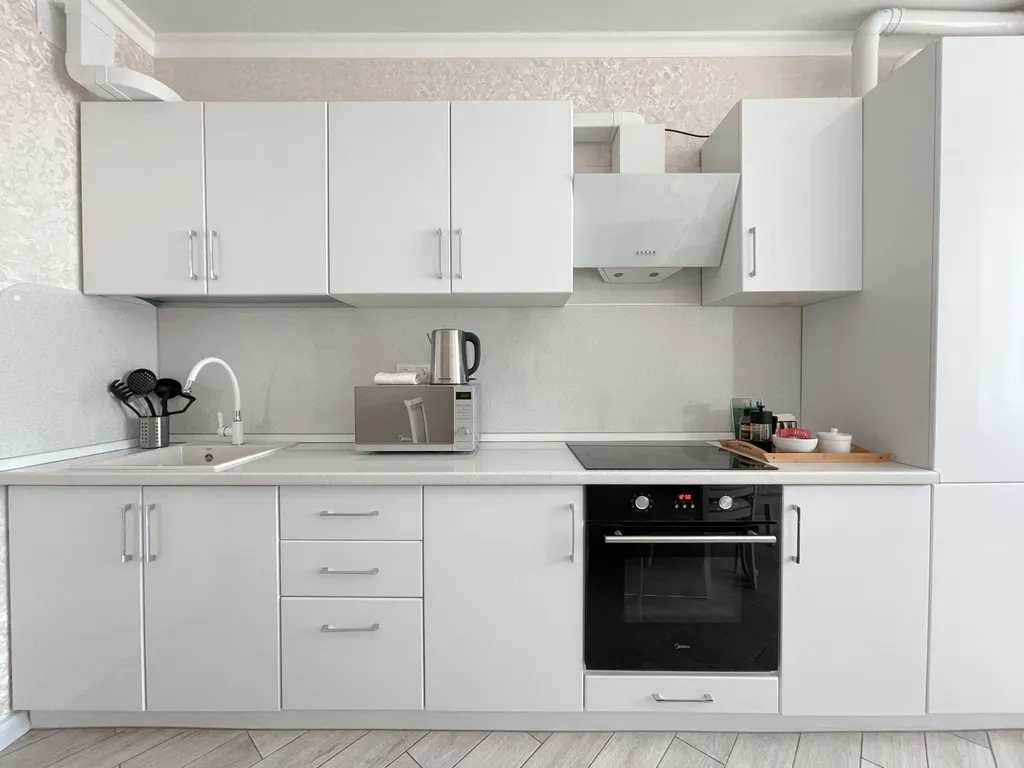 Современная квартира с видом на реку Кутум