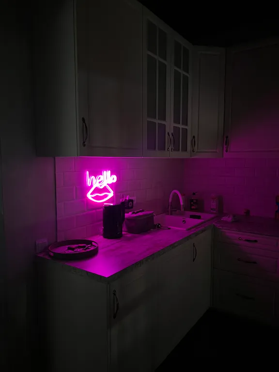 Двухэтажный дом с бассейном караоке и кальяном