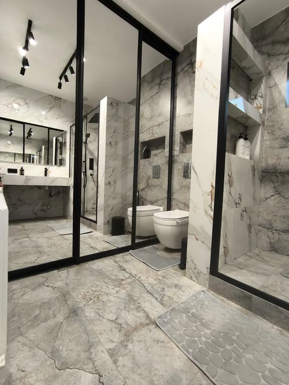 Коттедж Новый дом с тёплым бассейном во дворе — Елизаветинская