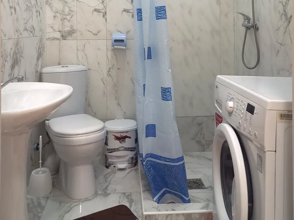 Квартира Светлая и современная квартира в 5 минутах от моря — Сухум