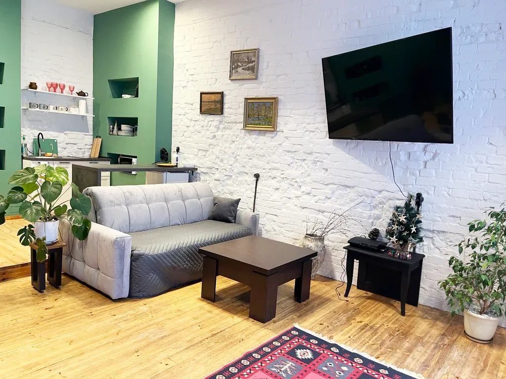 Арт-квартира Март