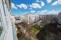 Вид во двор с большого балкона.