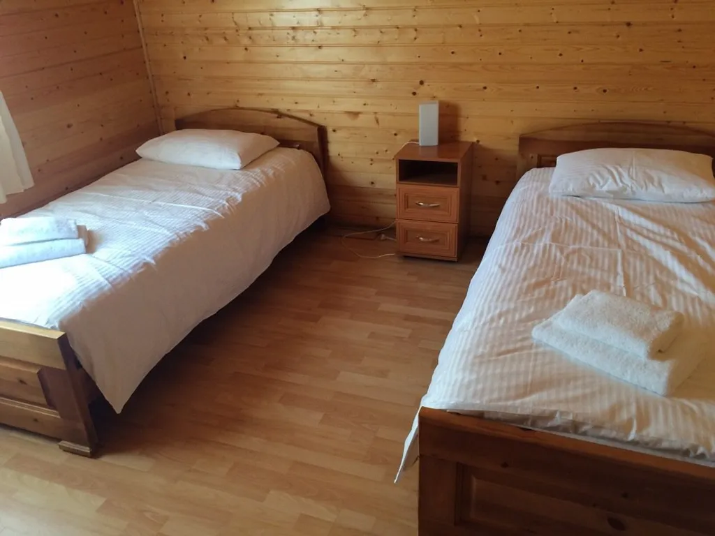 Коттедж Коттедж 3 спальни на берегу реки — Лодейное Поле