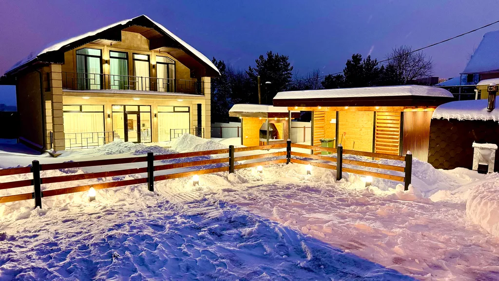 Коттедж Двухэтажный дом с баней на дровах и мангальной зоной — аренда посуточно в Одинцово