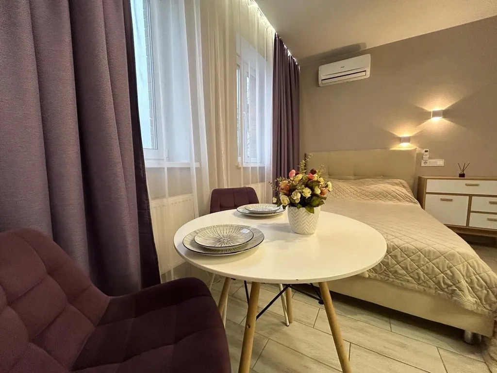 Уютная студия с видом на Лавру