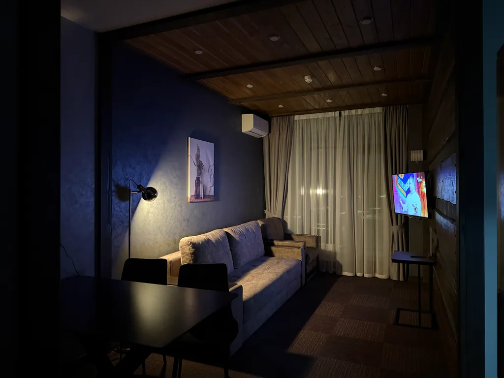 Квартира Семейный апартамент у озера на горнолыжном курорте Солнечная Долина — аренда посуточно в Сыростан