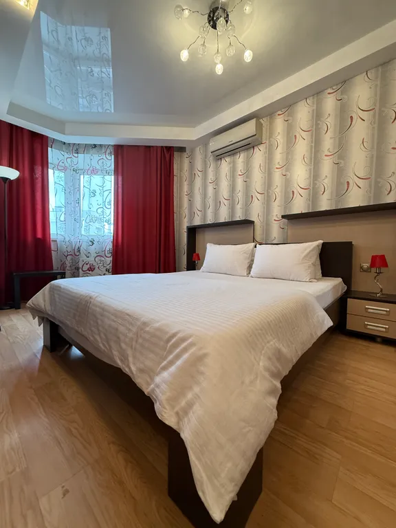 Тут хорошо на Сурикова