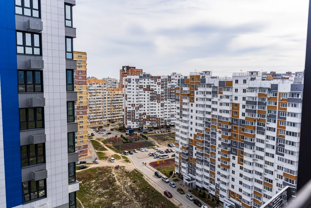 Квартира Светлая квартира с дизайнерским ремонтом в южном районе от LetoApart — Новороссийск