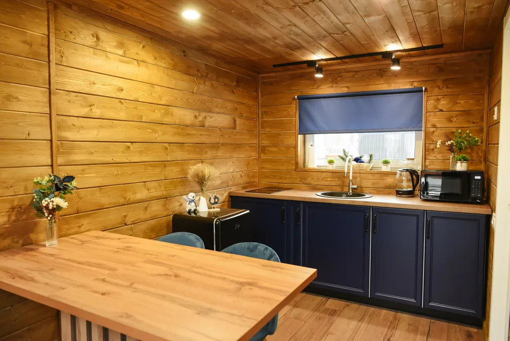 Синий домик