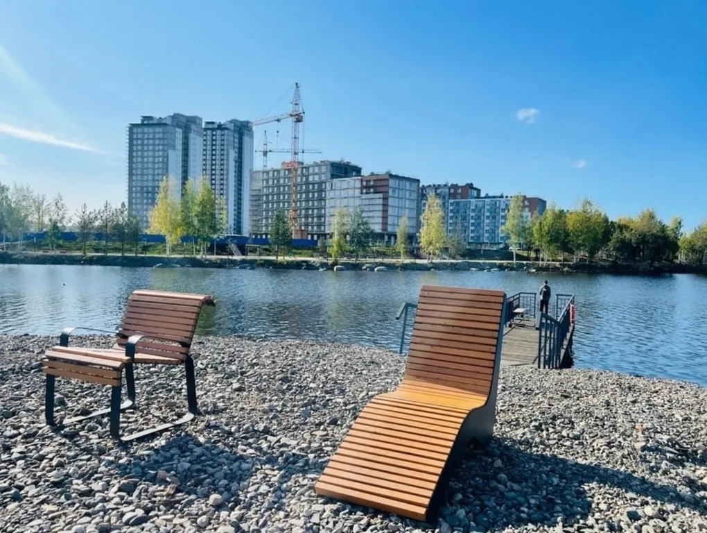 Квартира с видом на озеро