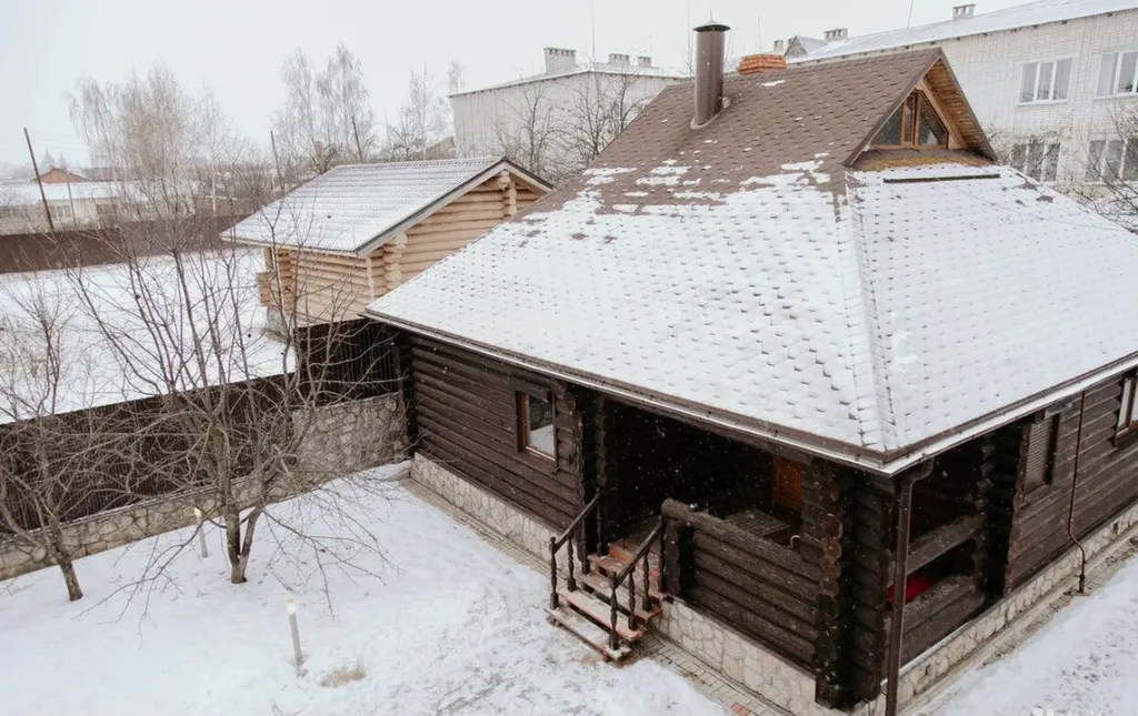 8-комнатный Дом