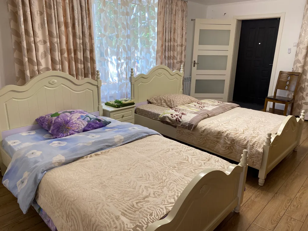 Квартира Квартира Большой улучшенный номер в коттедже с отдельным входом со двора — Краснодар