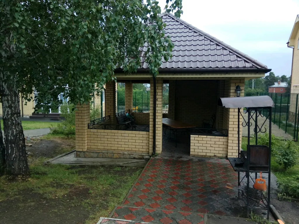 Двухуровневая квартира между двух озер