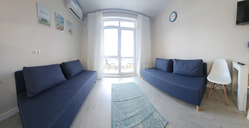 Студия в новом корпусе с видом на бассеин и горы