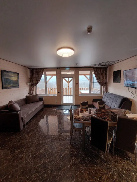 Коттедж с видом на горы