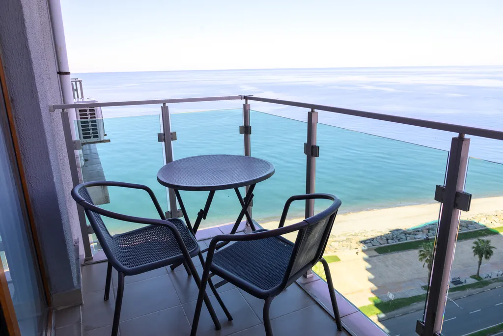 Супер студия, вид на море, первая береговая линия