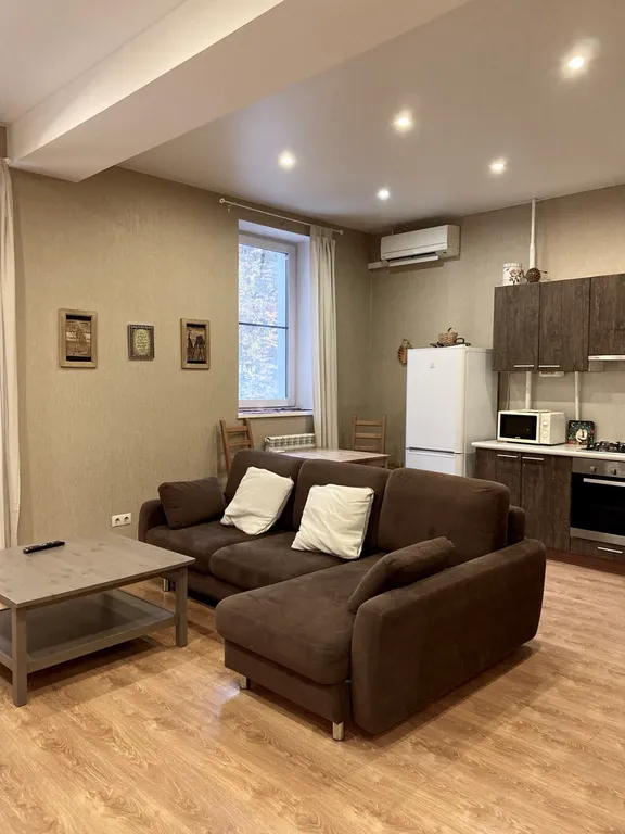 Евро-двухкомнатный апартамент ЖК Лаура с видом на Березовую