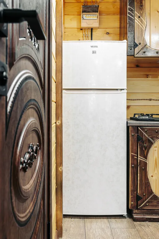 Коттедж в лесу с бассейном