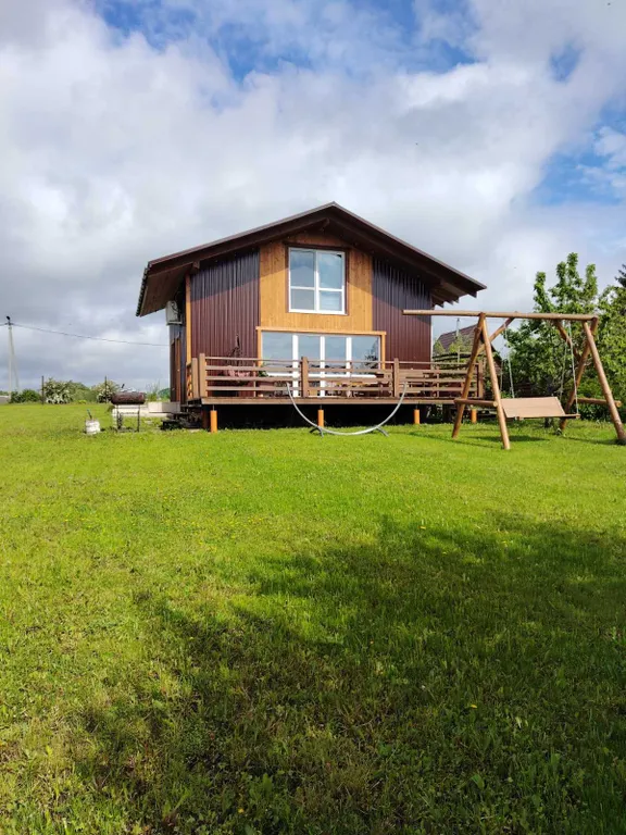 Дом с красивым видом на озеро Дривяты