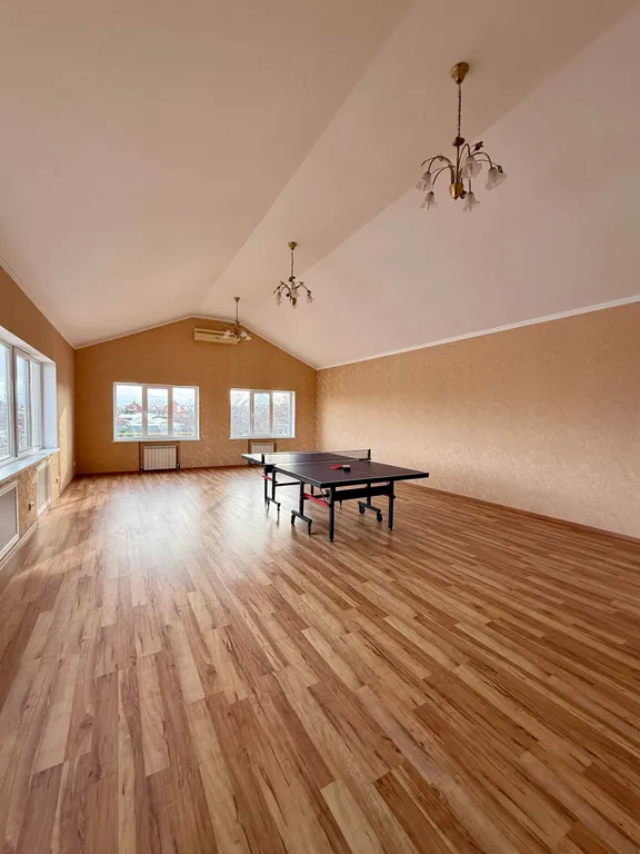 Коттедж Частный дом с подогреваемым бассейном и баней — Елизаветинская