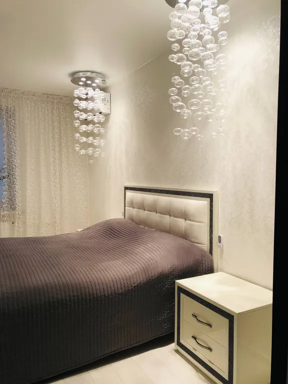 Трехкомнатная квартира на Парнасе