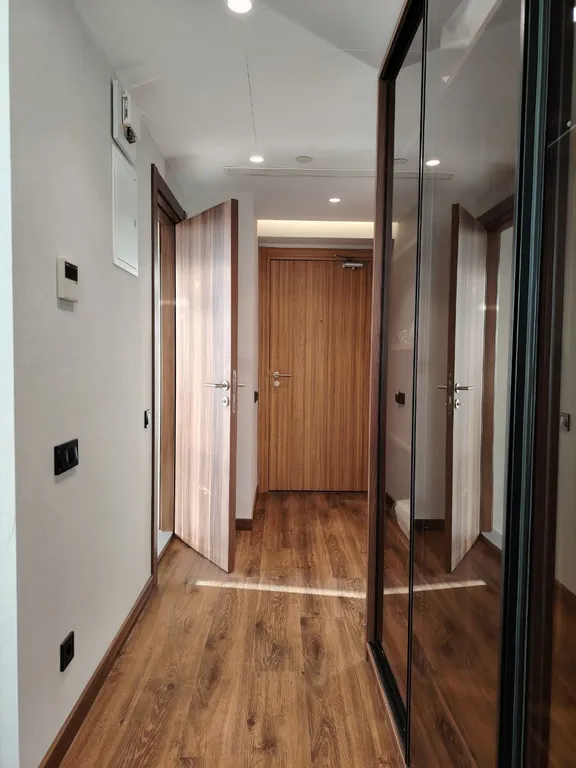 Премиальная студия на первой линии 3121