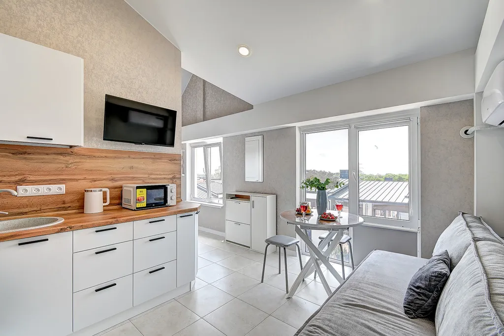 Квартира с бассейном