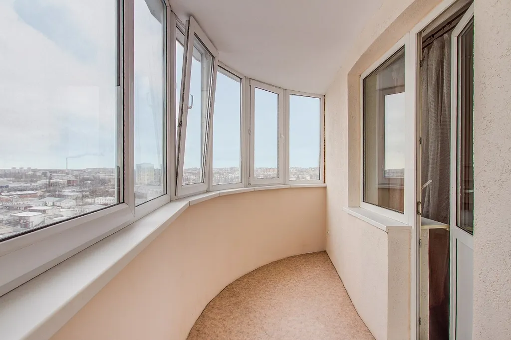 Квартира рядом с ледовой ареной на Карла Маркса