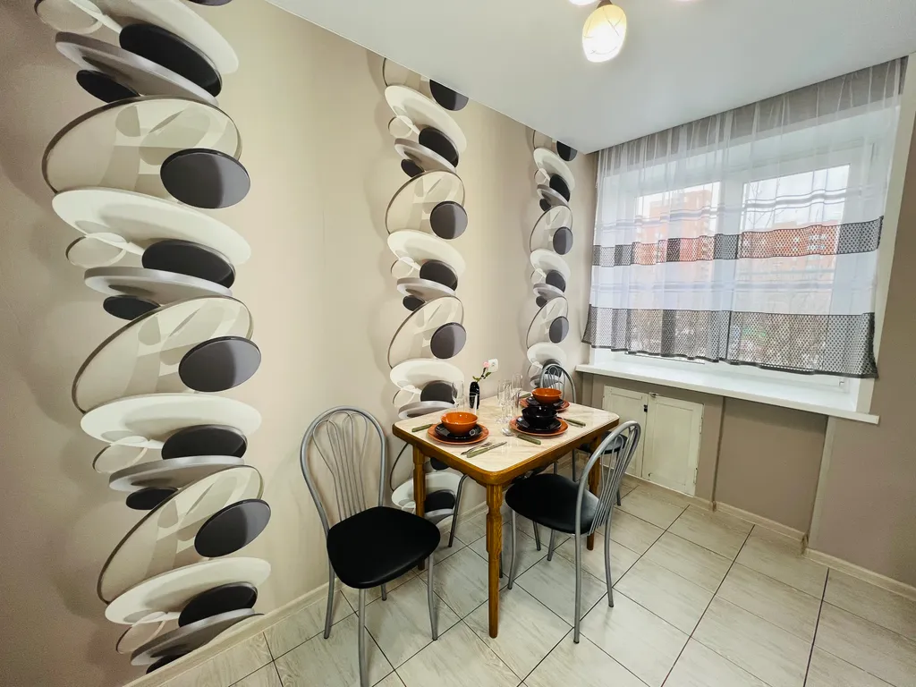 1-комнатная квартира в деловом и историческом центре города с новогодней елкой