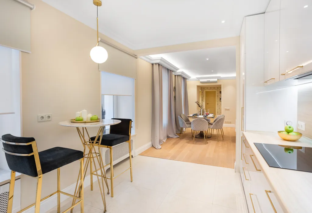 Апартаменты на 5 этаже исторического дома