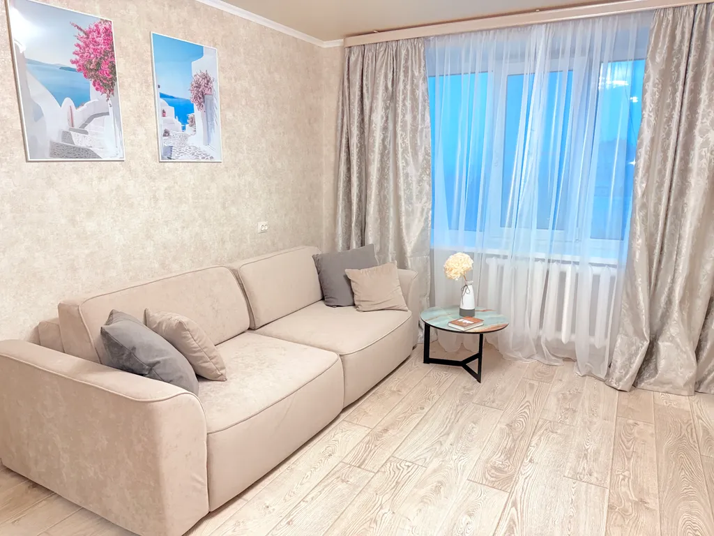 Уютная квартира с новым ремонтом и мебелью в центре