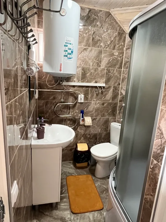 Коттедж с видом на горы 2