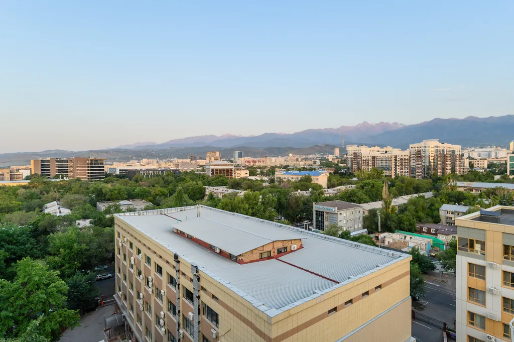 Рядом с Арбатом