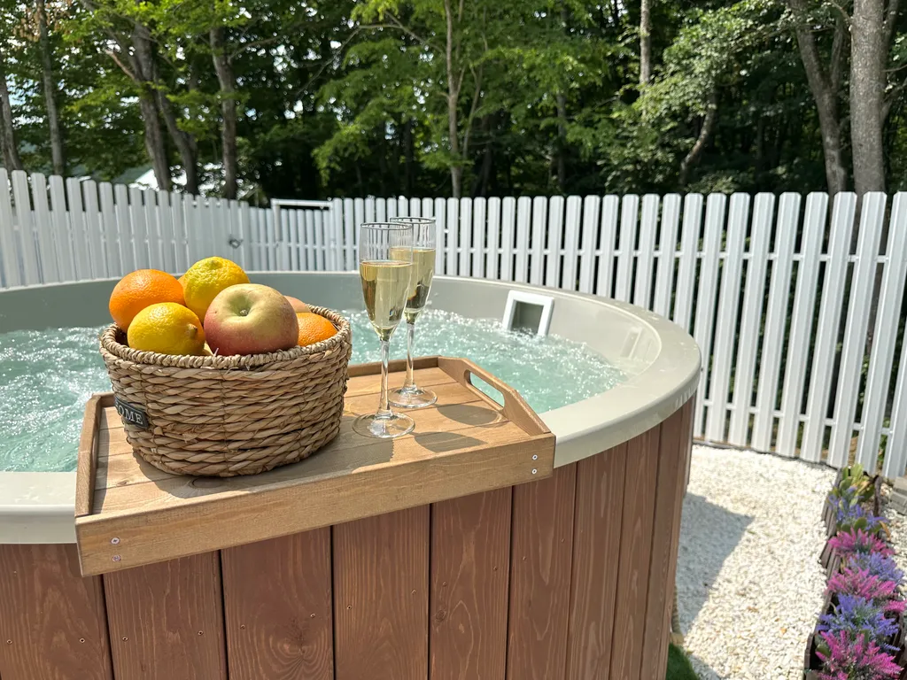 Коттедж Дом с подогреваемой купелью, уютным двориком и выходом в лес — Борисовка