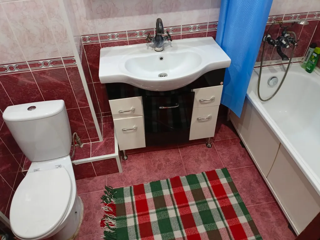 Уютная однокoмнатная квартиpа в центре города