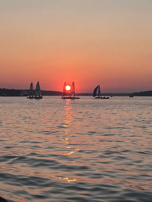 Коттедж Дом на воде с шикарным видом на большую воду и нереальные закаты — Подрезово