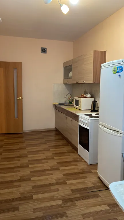 Квартира у Ледового Дворца и глк Хвойный Урман