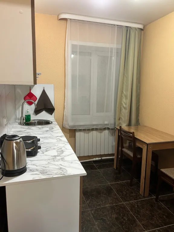 Квартира в центре поселка — аренда посуточно в Киров